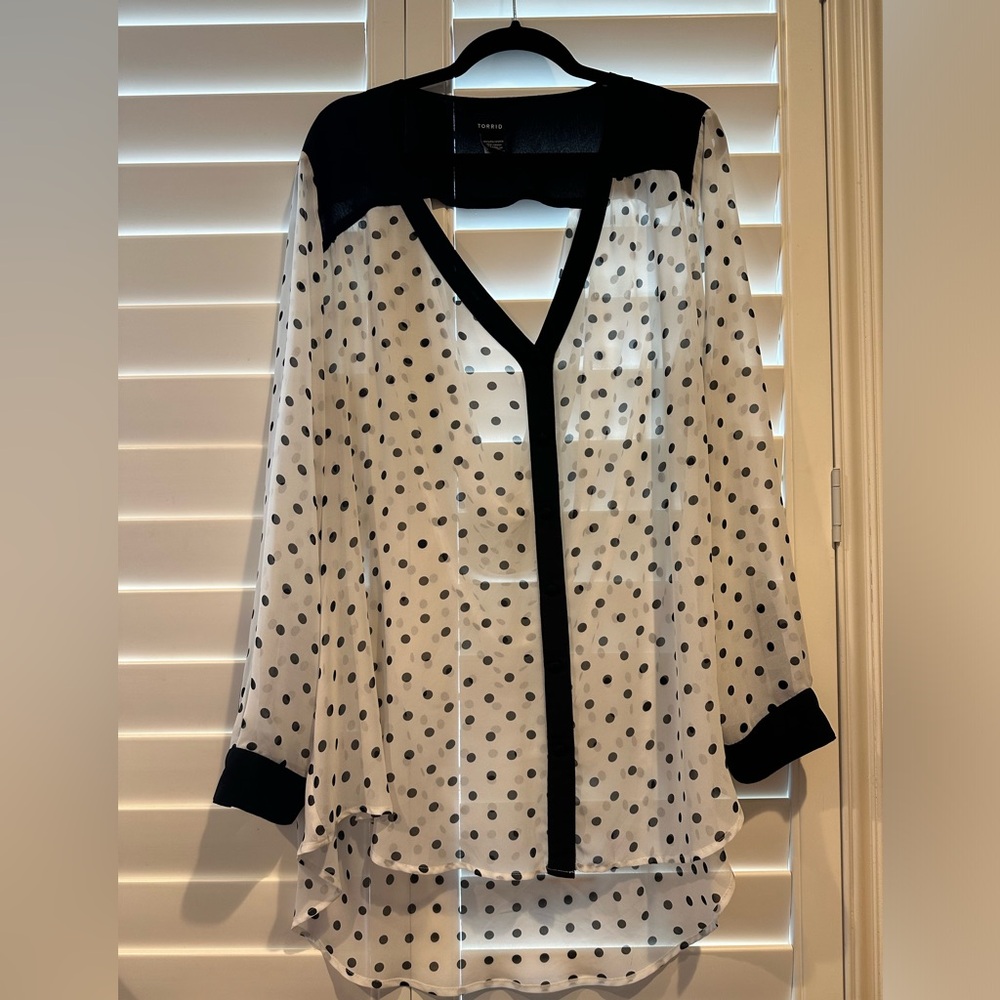 Torrid Polka Dot Draped Back Blouse, Size 3